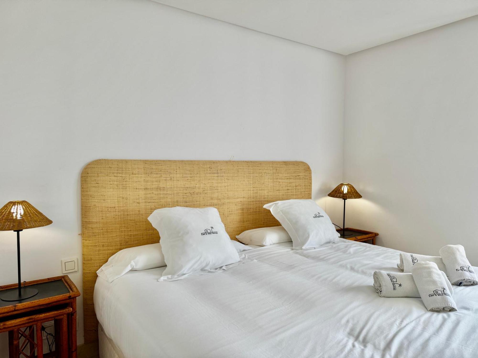 Arco Iris Puente Townhouse Within A Short Walk To Puente Luxury Complex And The Promenade - Eaw Homes *