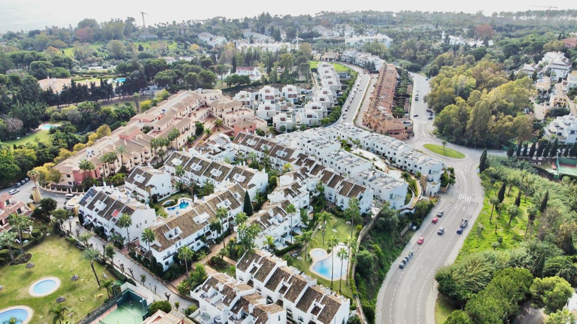 Arco Iris Puente Townhouse Within A Short Walk To Puente Luxury Complex And The Promenade - Eaw Homes *